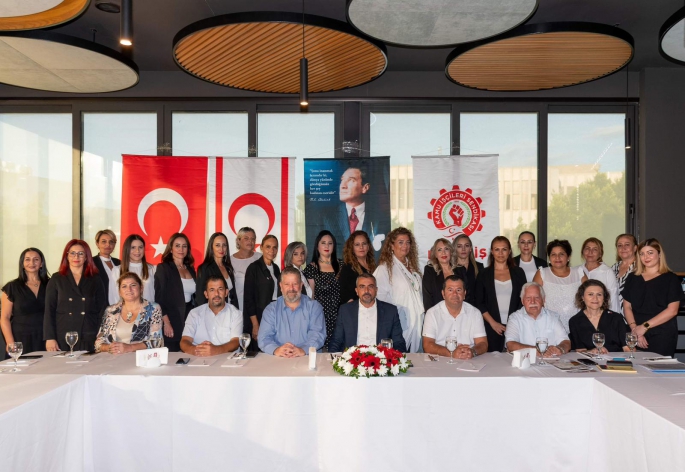 Kamu-İş, Kadın Dayanışma Komitesi’ni hayata geçirdi