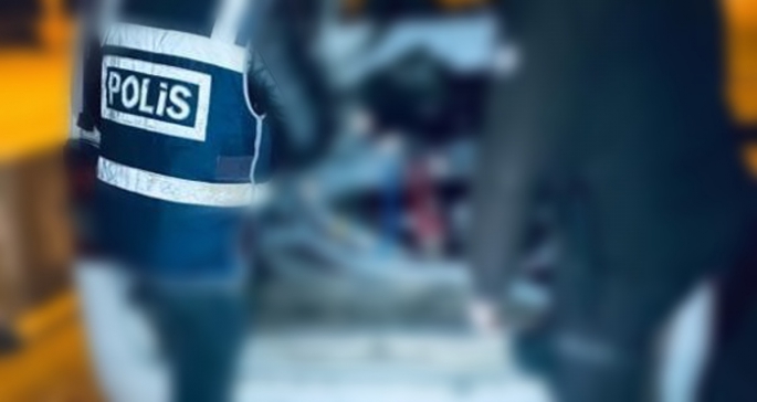 Mağusada yapılan operasyonda 25 yaşındaki genç ikameti içerisinde canlı mermi bulundu