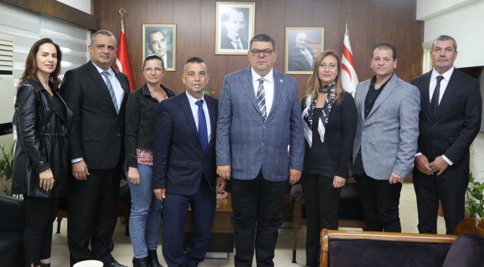 Maliye Bakanı Berova, Bay-Sen heyetiyle görüştü