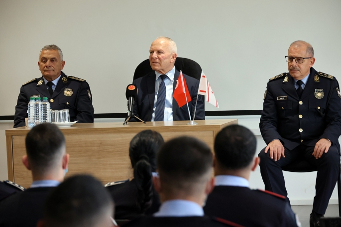Meclis Başkanı Töre'den polis okuluna ziyaret...