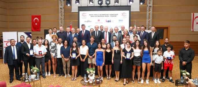 Meclis Başkanı Töre Olimpizm Ödülleri törenine katıldı