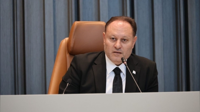 Meclis Başkanı Ziya Öztürkler: Ercan’da uçak bekletildiği iddialar tamamen gerçek dışı