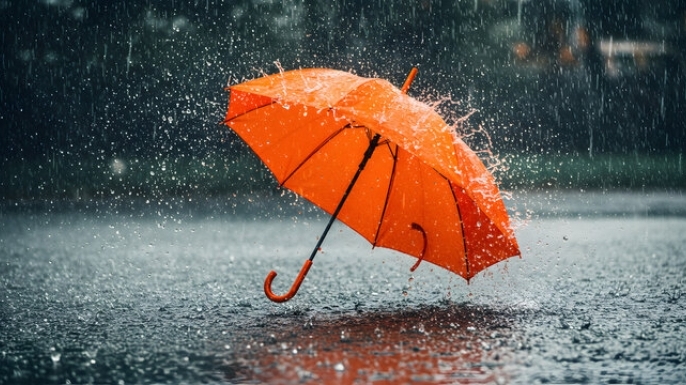 Meteoroloji Dairesi: Yarın öğle saatlerinde sağanak bekleniyor