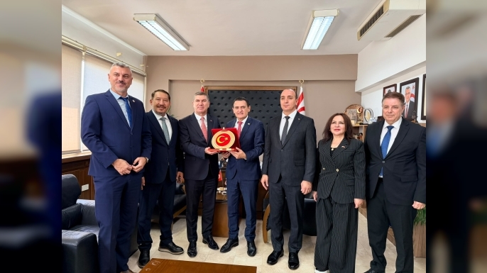 Oğuz, Akdeniz Belediyeler Birliği heyeti ile görüştü