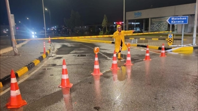 Ortaköy'de Hastane Çemberi ile Etik ve Başkent Hastanesi yolu trafiğe kapatıldı