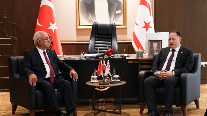 Öztürkler, Aksakal’ı kabul etti