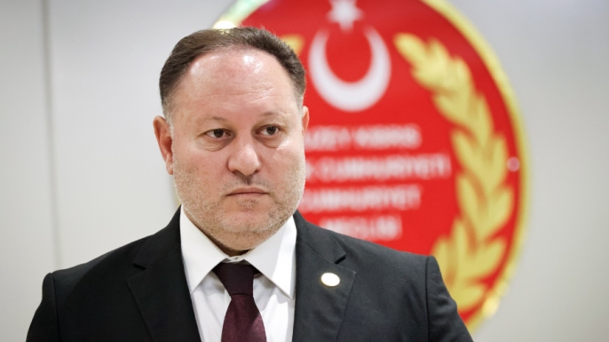 Öztürkler: “Denktaş’ın Kıbrıs Türk halkının varlığını, kimliğini ve onurunu koruma konusundaki kararlılığı, gelecek nesillere ışık tutmaya devam ediyor”