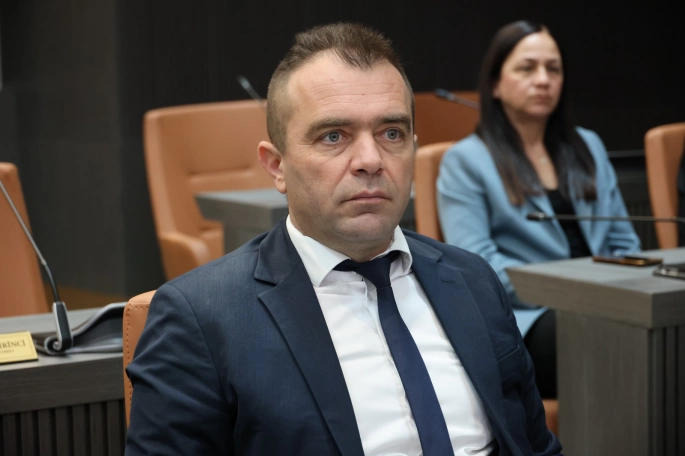 Şahiner: “30 Milyon dolar civarı rayiç bedel biçilen fiberoptik projesi 100 milyon dolara yabancı bir şirkete, ihalesiz bir şekilde devrediliyor”