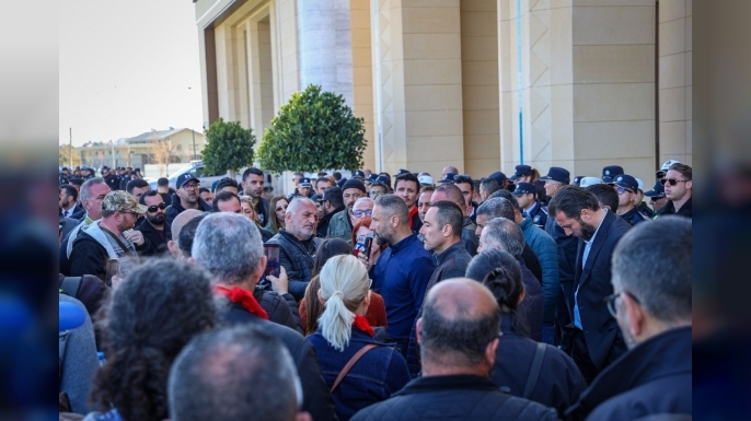 Sendikalar Başbakan Üstel’i havaalanında karşılamaya hazırlanıyor