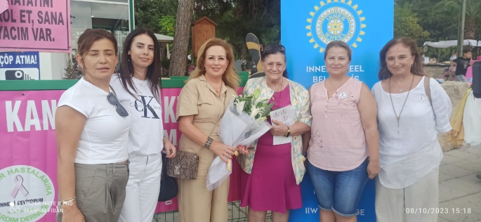 Sibel Tatar, Kanser Hastalarına Yardım Derneği etkinliğine katıld