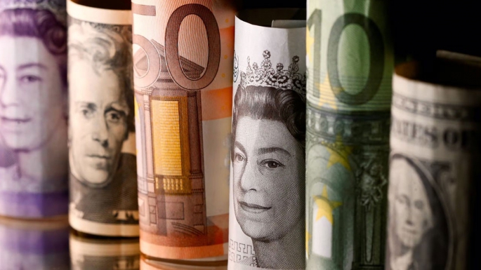 Sterlin 34,01, euro 29.40, dolar 27,85 liradan işlem görüyor