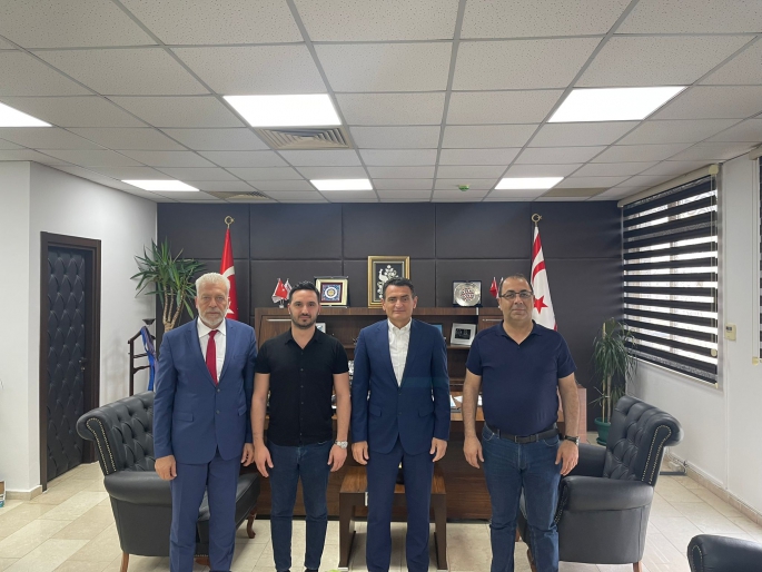 Tarım bakanı Oğuz,Altun Gıda ve Andaç Tic Ltd direktörlerini kabul etti