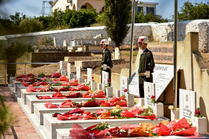 TAŞPINAR ŞEHİTLERİ TÖRENLE ANILDI