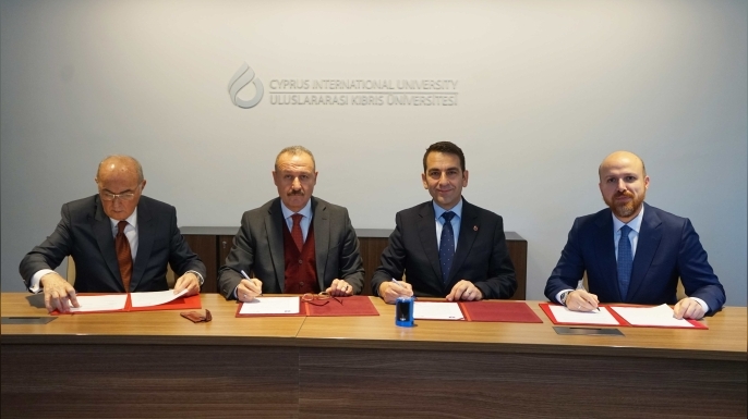 UKÜ, Türkiye'den iki üniversite ile iş birliği protokolü imzaladı