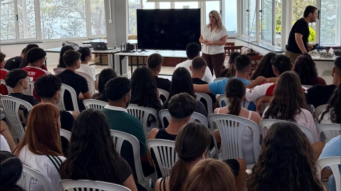 “Yapay Zeka ile Geleceğe Hazır Ol” seminerleri başladı