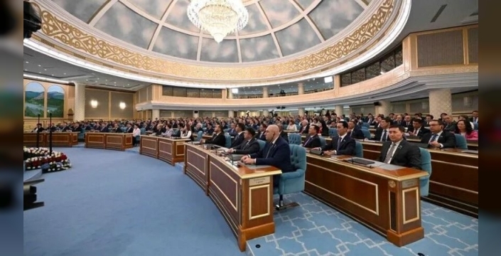 Kazakistan’da 31 yıllık çift meclisli parlamento sistemi sona erdi