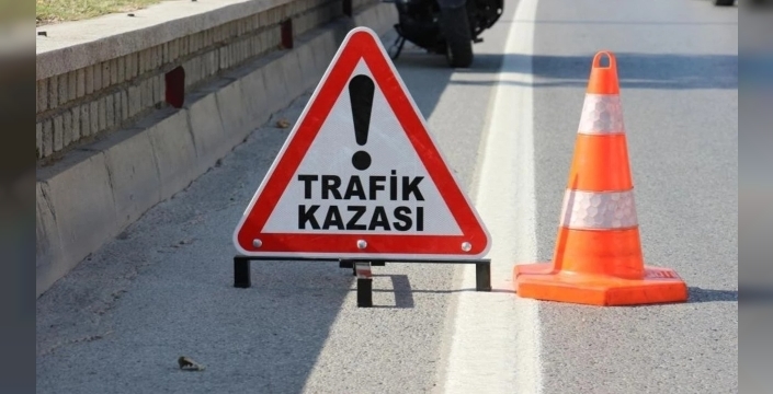  Lapta'da kazaya karışan 3 araç sürücüsünden 2’si yaralandı ve haklarında yasal işlem başlatıldı